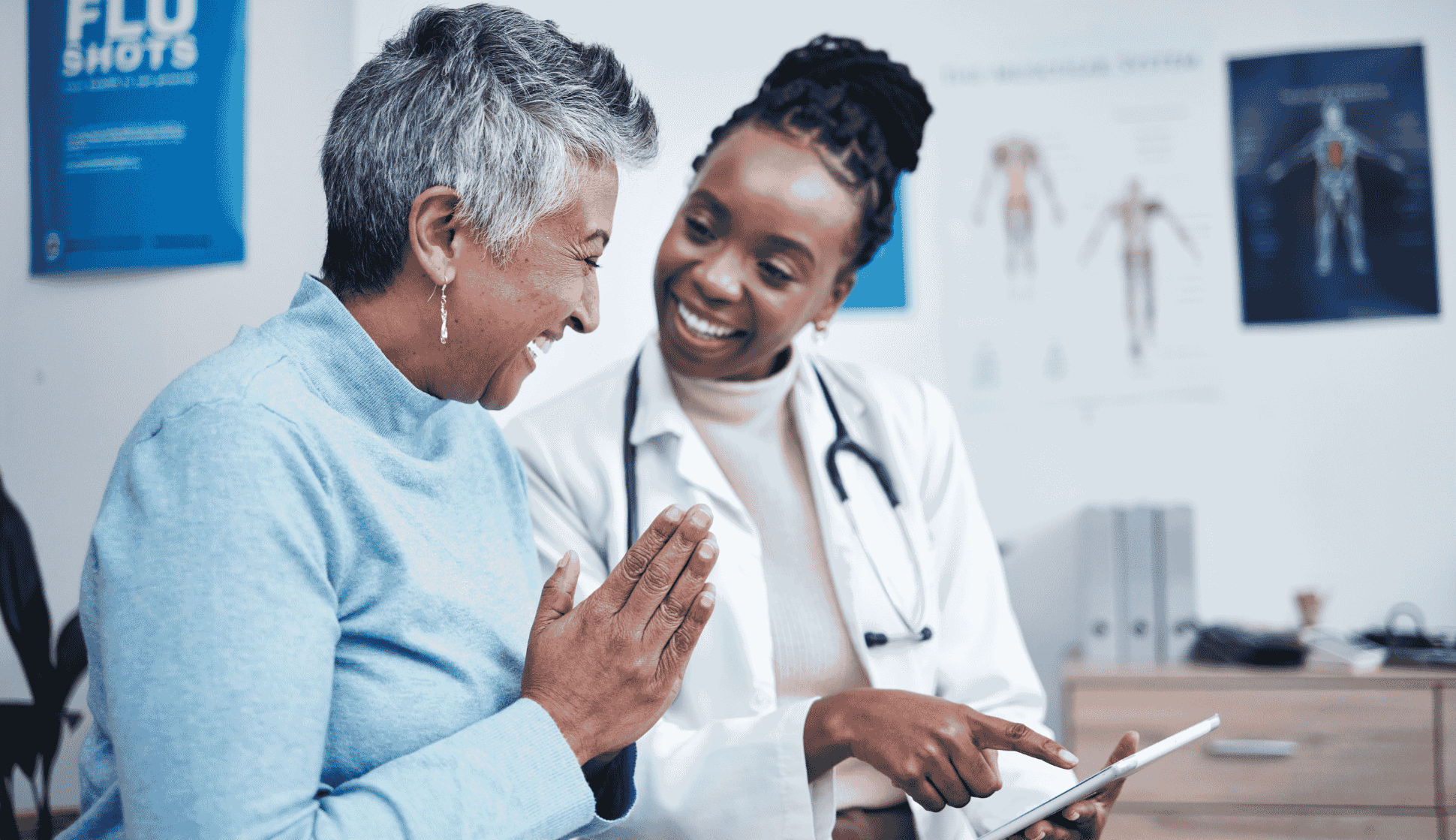 African-descendant healthcare professional during a medical consultation with a patient.